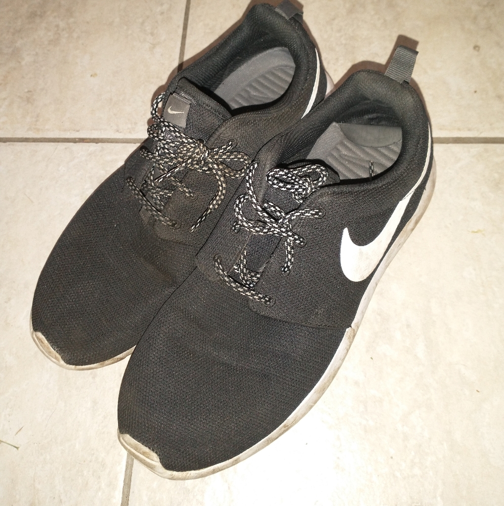 Nike Roshe's